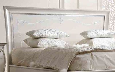 Итальянская спальня Sogni d’Amore фабрики BARNINI OSEO Изголовье кровати Chic размера KING