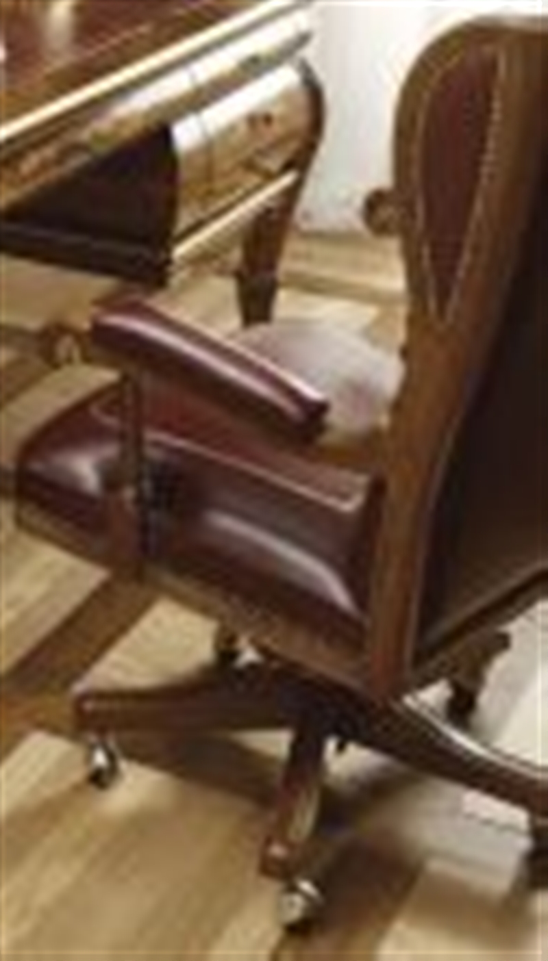 Итальянский кабинет Rondo фабрики GRILLI Кожаное вращающееся кресло Classic Cat. III