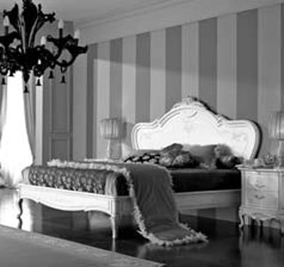 Итальянская спальня Principe Noce фабрики VALDERAMOBILI Кровать 182х205 с деревянным изголовьем