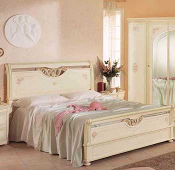 Итальянская спальня Donatella фабрики ALBERTO & MARIO GHEZZANI Кровать Italia