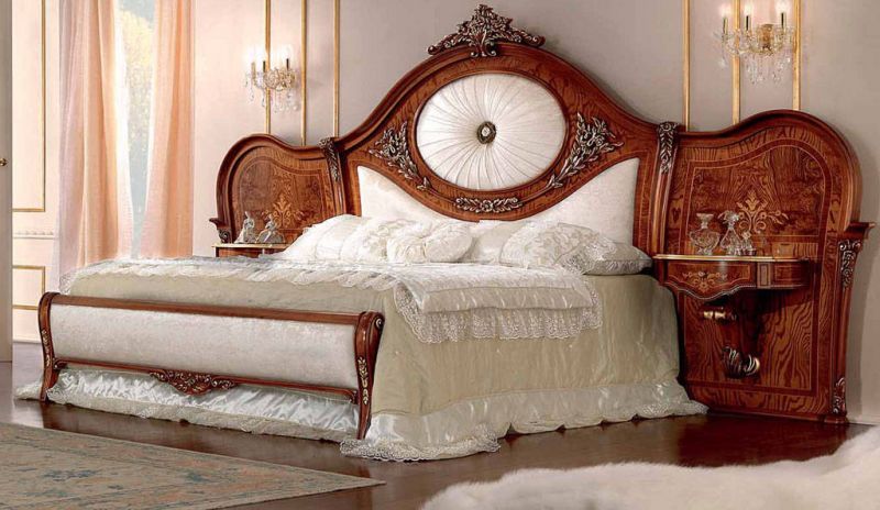 Итальянская спальня Reggenza Luxury  фабрики BARNINI OSEO Кровать размера king с обитым  изголовьем и подвесными прикроватными тумбами сп. место 184X203