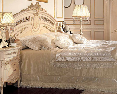 Итальянская спальня Reggenza Luxury фабрики BARNINI OSEO Кровать размера king сп. место 184X203