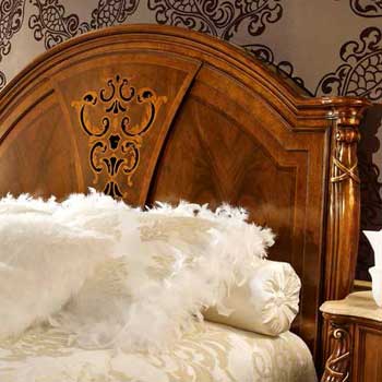 Итальянская спальня Principessa Noce фабрики SIGNORINI & COCO Кровать с деревянным изголовьем спальное место 160Х190