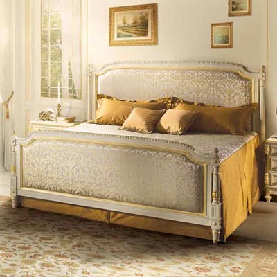 Итальянская спальня Debussy фабрики ANGELO CAPPELLINI Кровать с мягким изголовьем и изножьем