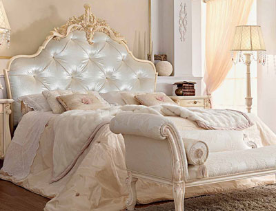 Итальянская спальня Prestige фабрики BARNINI OSEO Кровать с мягким изголовьем размера king Zefiro сп. место 184X203