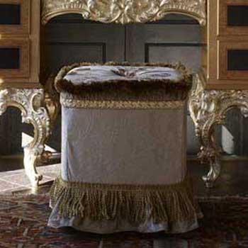 Итальянская спальня Queen Elizabeth фабрики BACCI STILE Пуф