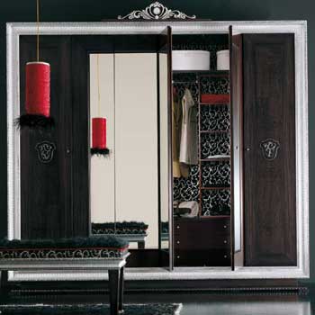 Итальянская спальня Atelier фабрики ALTAMODA Шкаф 6-дверный с короной и зеркалами