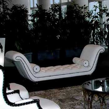 Итальянская мягкая мебель Taylor Burton фабрики MANTELLASSI Скамья Orloff