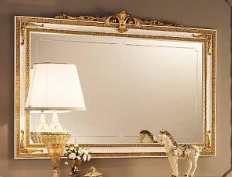 Итальянская спальня Leonardo фабрики ARREDO CLASSIC. Стоимость комплекта как на фото (шкаф 4А + кровать со сп.местом 160*190 + 2 тумбочки) Зеркало большое с короной