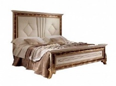 Итальянская спальня Raffaello фабрики ARREDO CLASSIC Кровать с тканевым изголовьем с короной (сп.место 180*200)