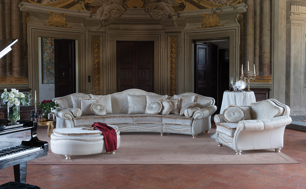 Комплект итальянской мягкой мебели Lusso фабрики ALTAVILLA Диван четырехместный 