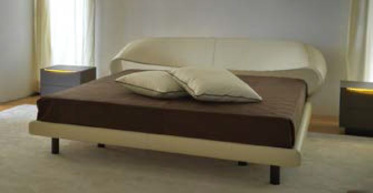 Итальянская спальная группа Nuvola-Jilietta-Romeo фабрики REFLEX Итальянская кровать Nuvola фабрики REFLEX