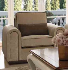 Итальянская мягкая мебель Giuletta e Romeo фабрики GIORGIOCASA (диван+кресла) Кресло