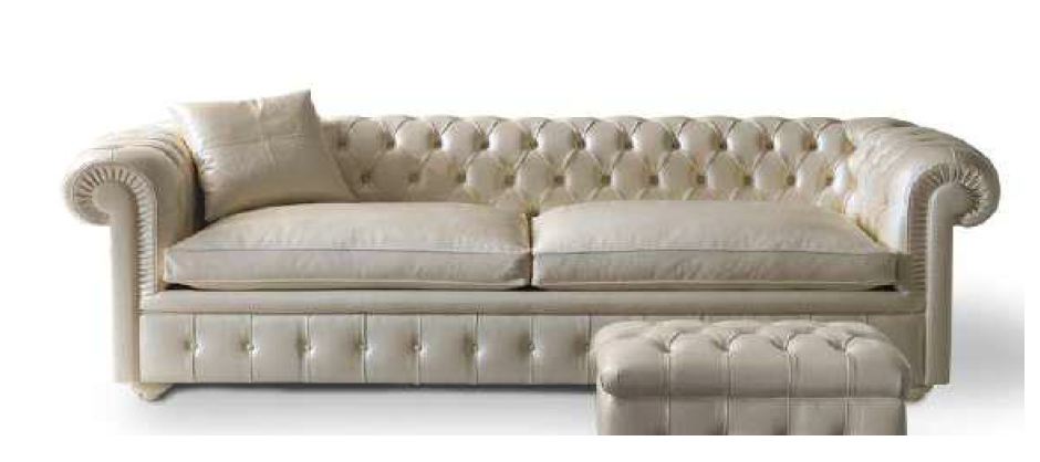 Итальянский диван Chester c пуфом фабрики ASNAGHI INTERIORS DESIGN Диван 3-х местный 